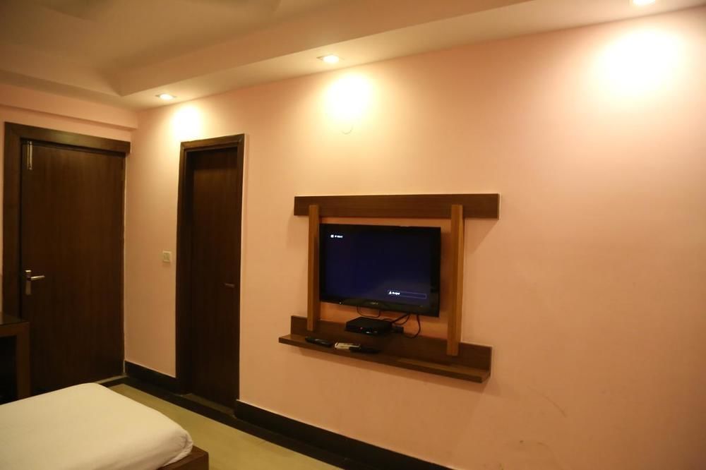 Grand Plaza 3* New Delhi