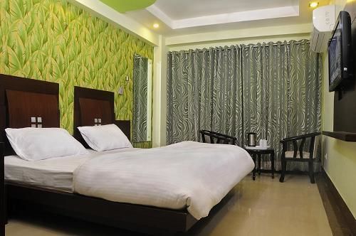 Grand Plaza 3*
