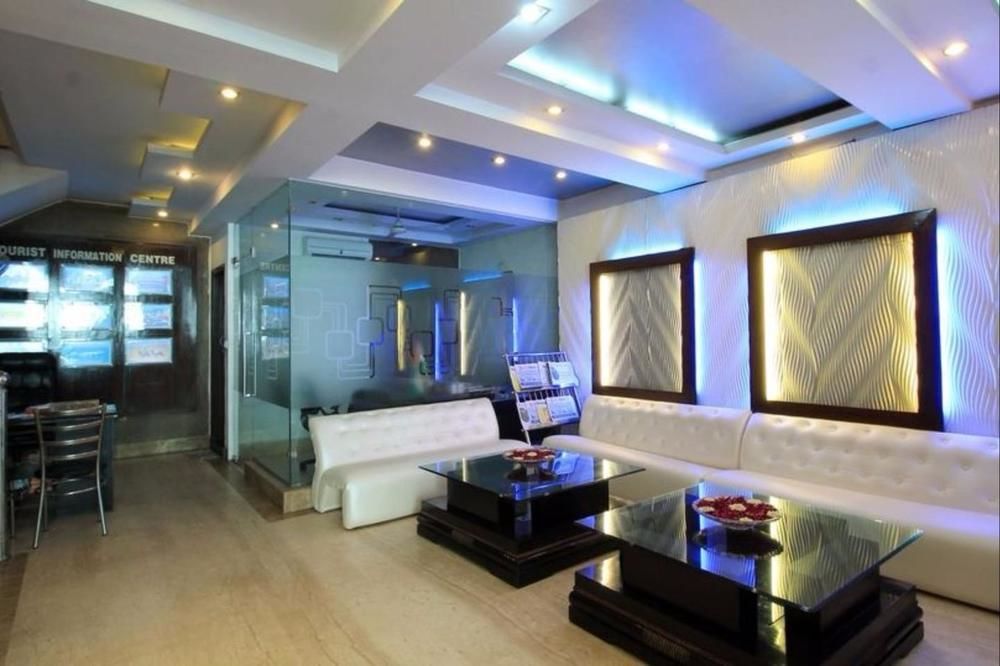 Grand Plaza