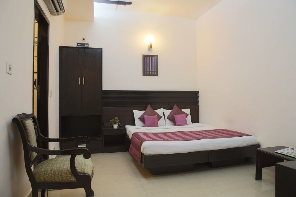 Fabhotel Exotica Greenpark Nova Deli