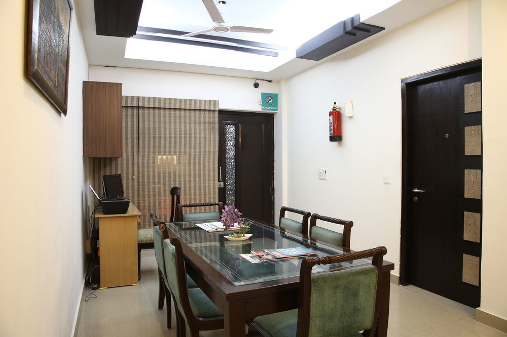 Hotel Fabhotel Exotica Greenpark