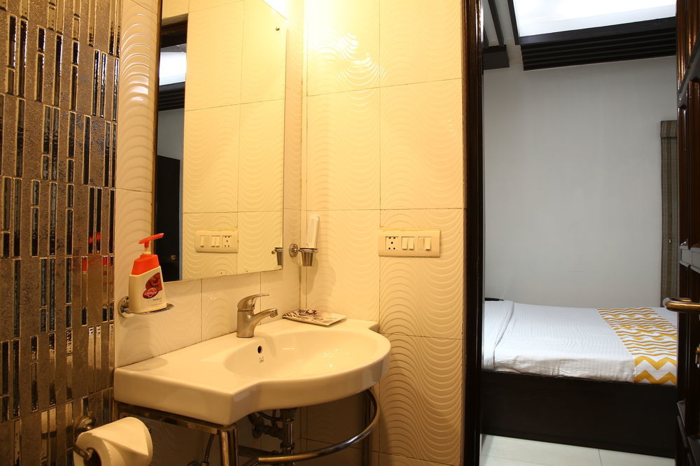 Hotel Fabhotel Exotica Greenpark