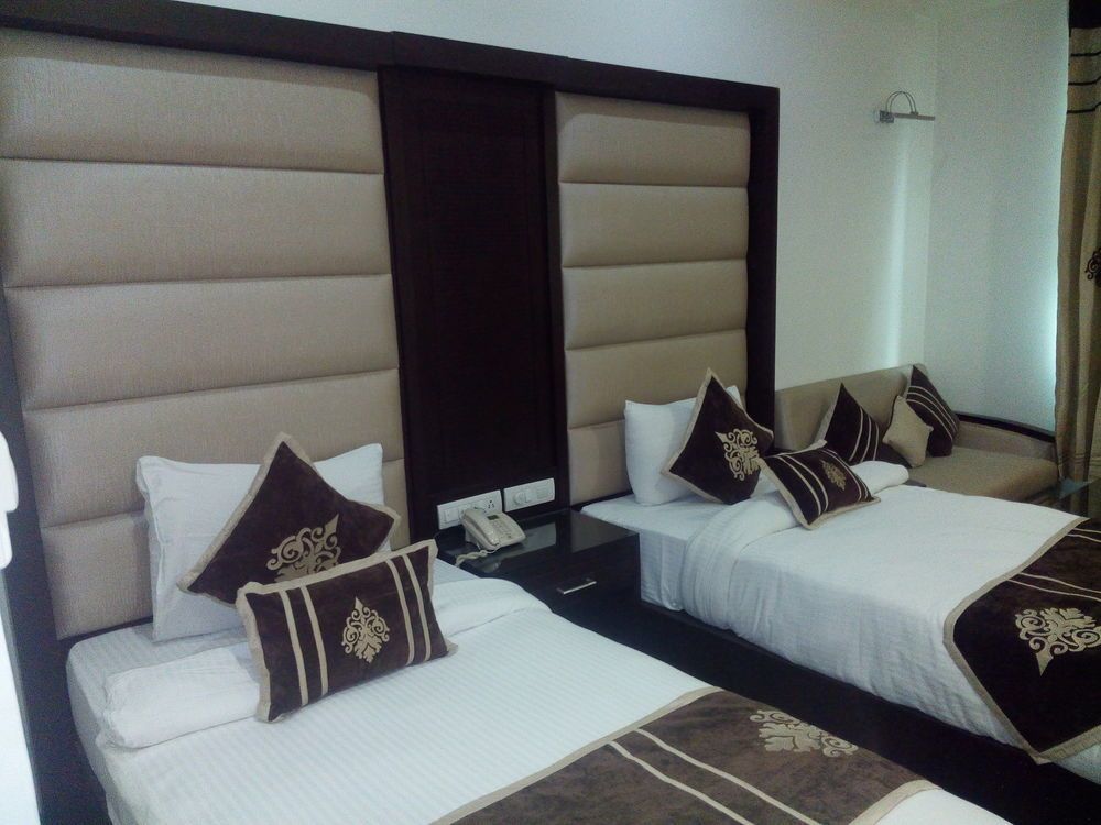 Pitrashish Pride Igi Intl Airport Hotel