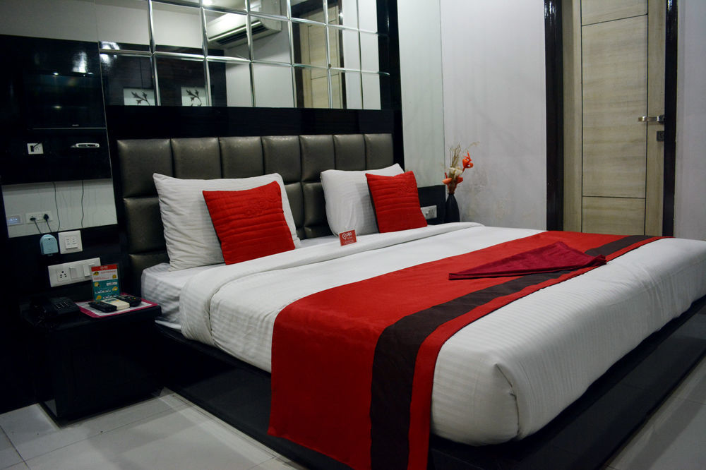 Oyo 464 Lotus Palace Hotel 3*