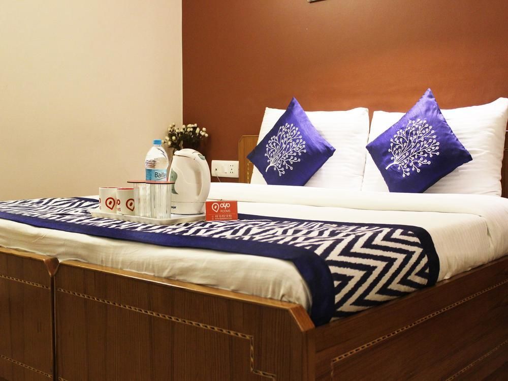 Oyo Patel Nagar Market Hotel
