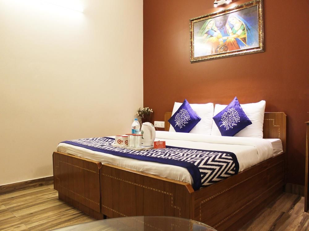 Hotel Oyo Patel Nagar Market New Delhi