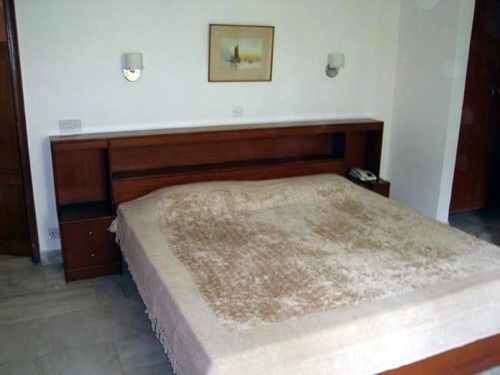 Hotel Chrysalis