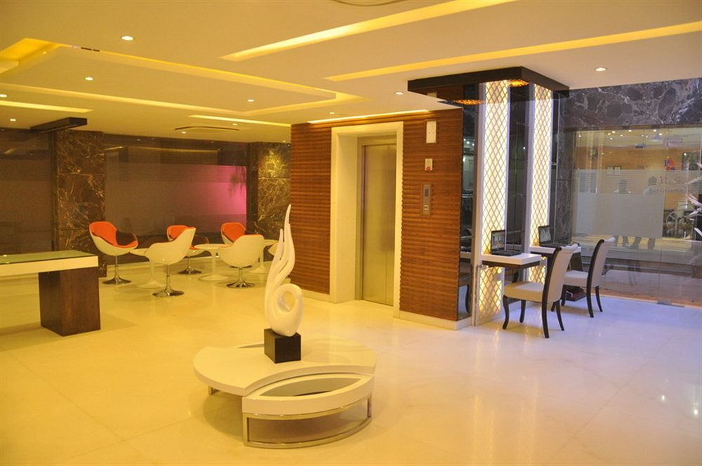 Hotel Staybook Hotel Uppal International 4*
