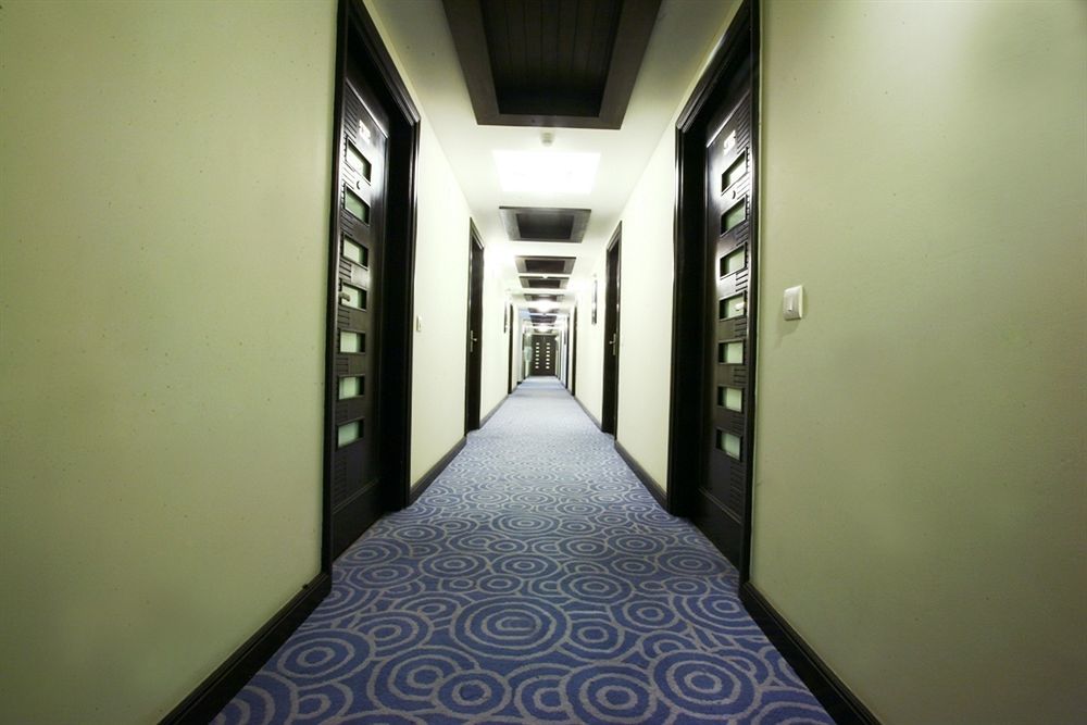 Karon - Lajpat Nagar Hotel Nova Deli