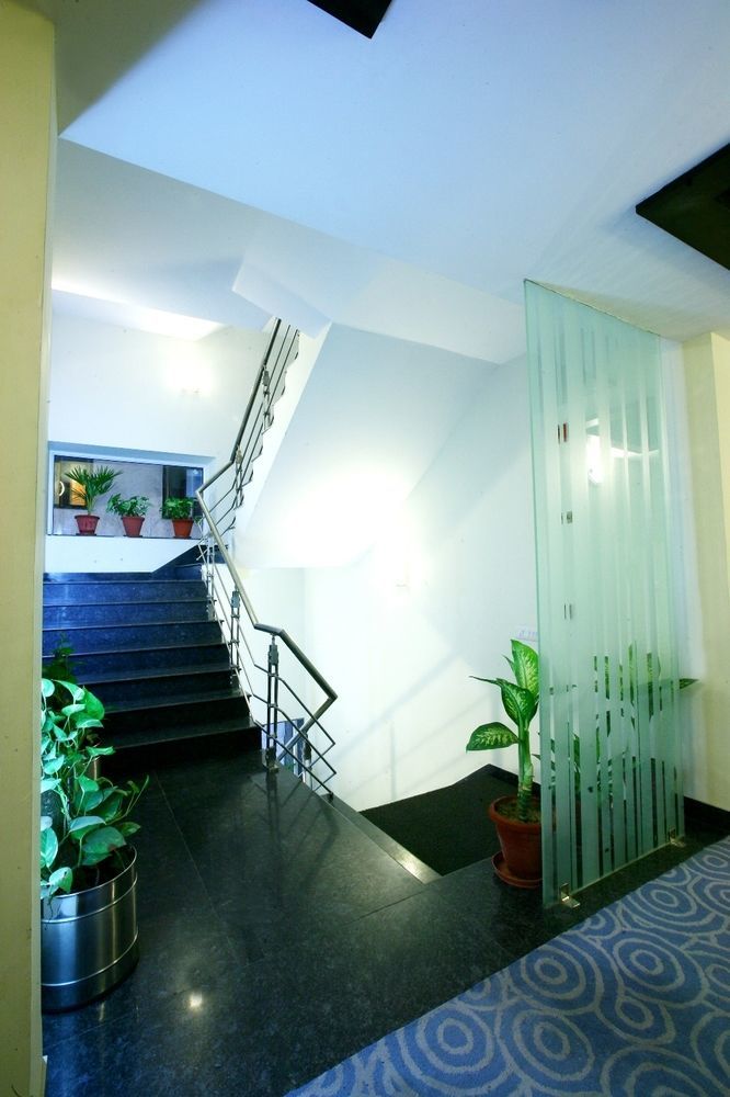 Karon - Lajpat Nagar