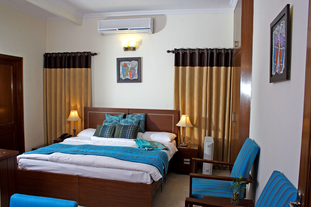 Hotel Ahuja Residency Golf Links New Delhi