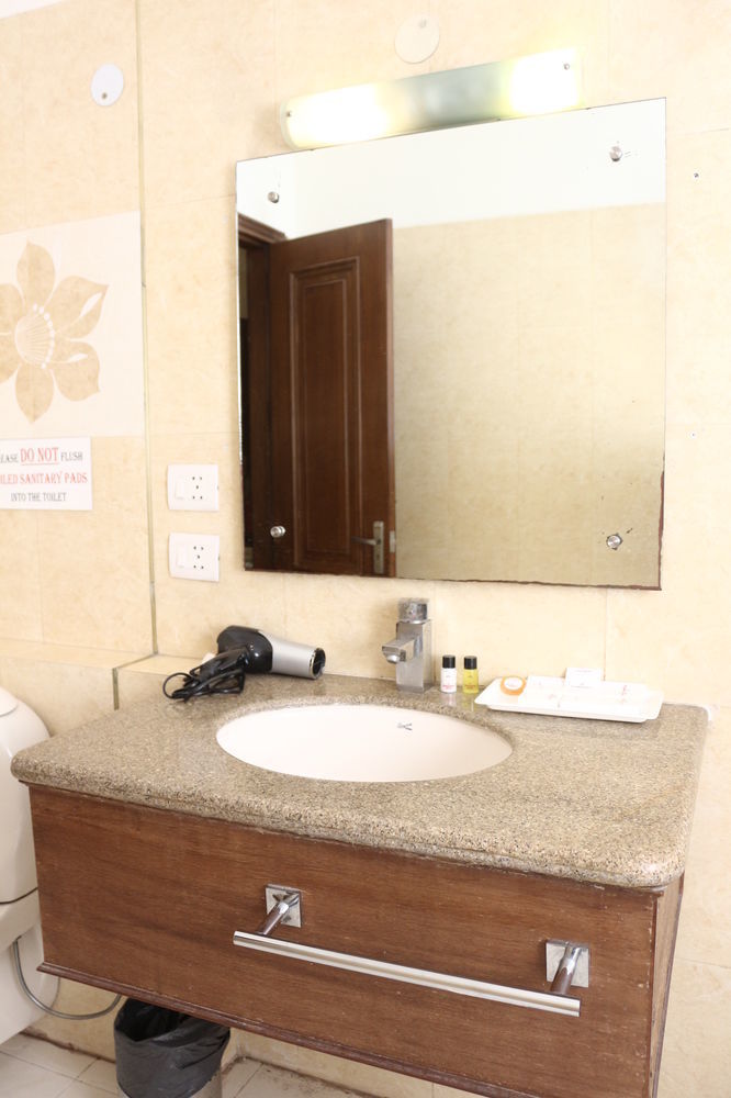 Hotel Fabhotel Goodwill Gk 1