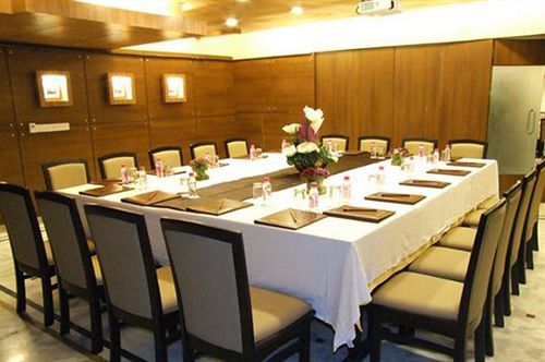 Fabhotel Rockland Hotel 3*