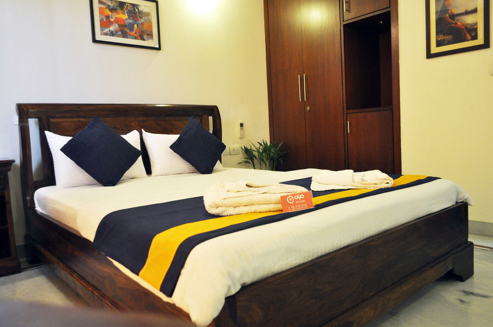 Hotel Oyo Premium Saket Metro Station 3*