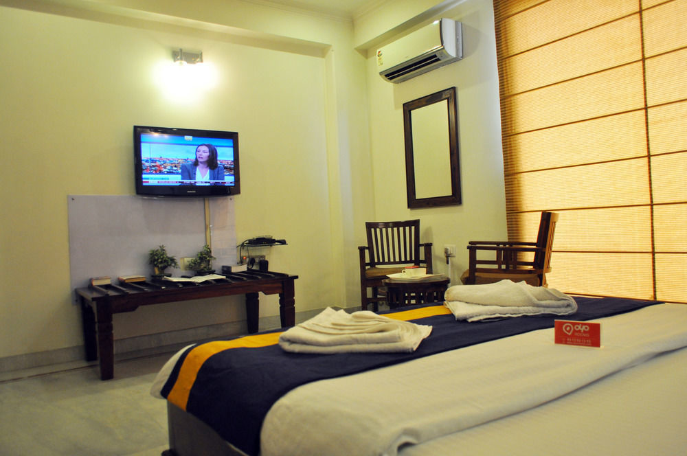 Hotel Oyo Premium Saket Metro Station Nova Deli