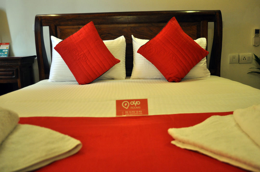 Hotel Oyo Premium Saket Metro Station 3*