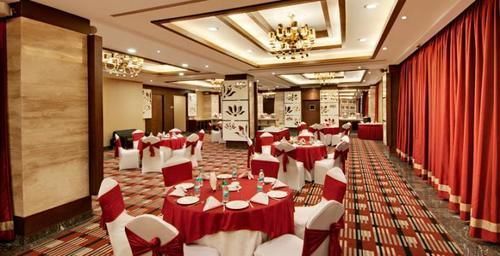 Hotel The Golden Palms & Spa, Delhi 4*