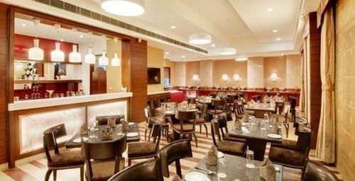 Hotel The Golden Palms & Spa, Delhi 4*