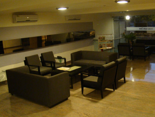Shreyans Hotel 3*