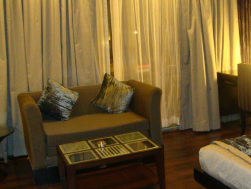 Shreyans Hotel