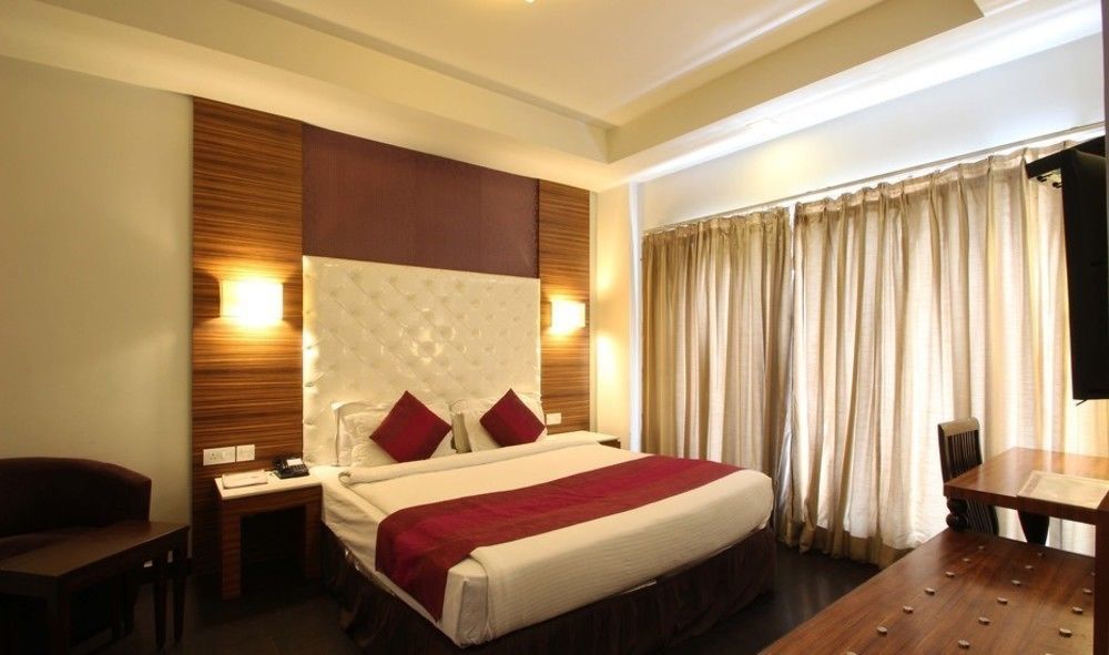 Hotel Ivory 32 3*