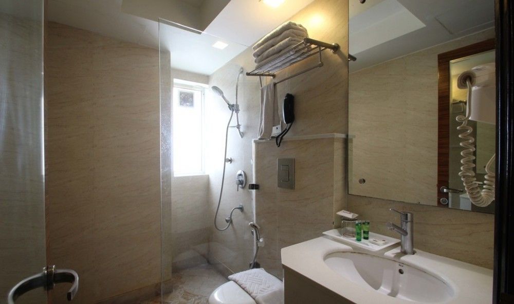Hotel Ivory 32 New Delhi