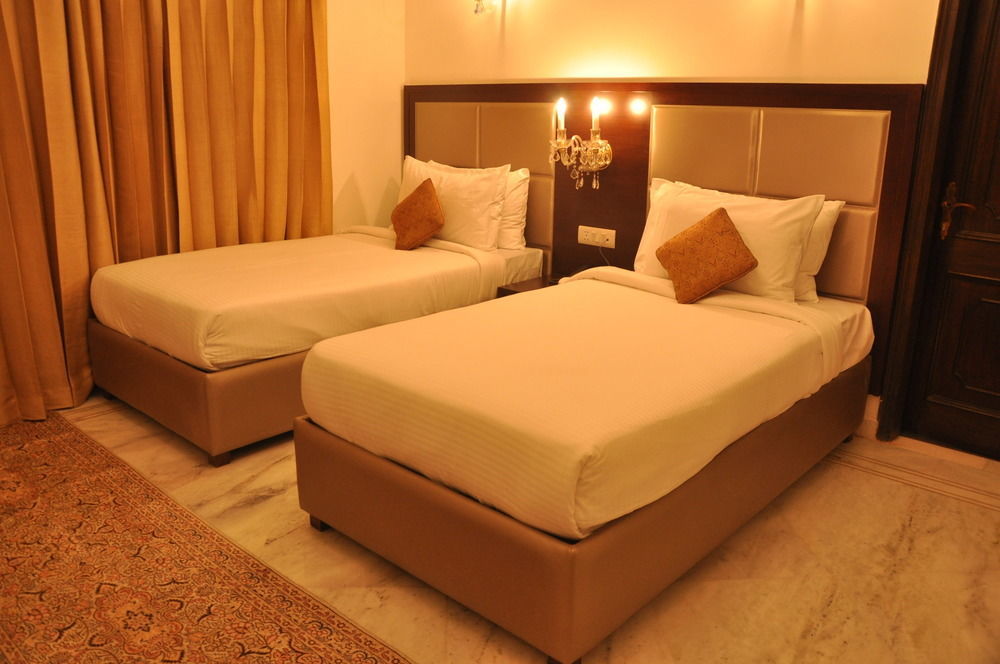 Africa Avenue South Ex New Delhi