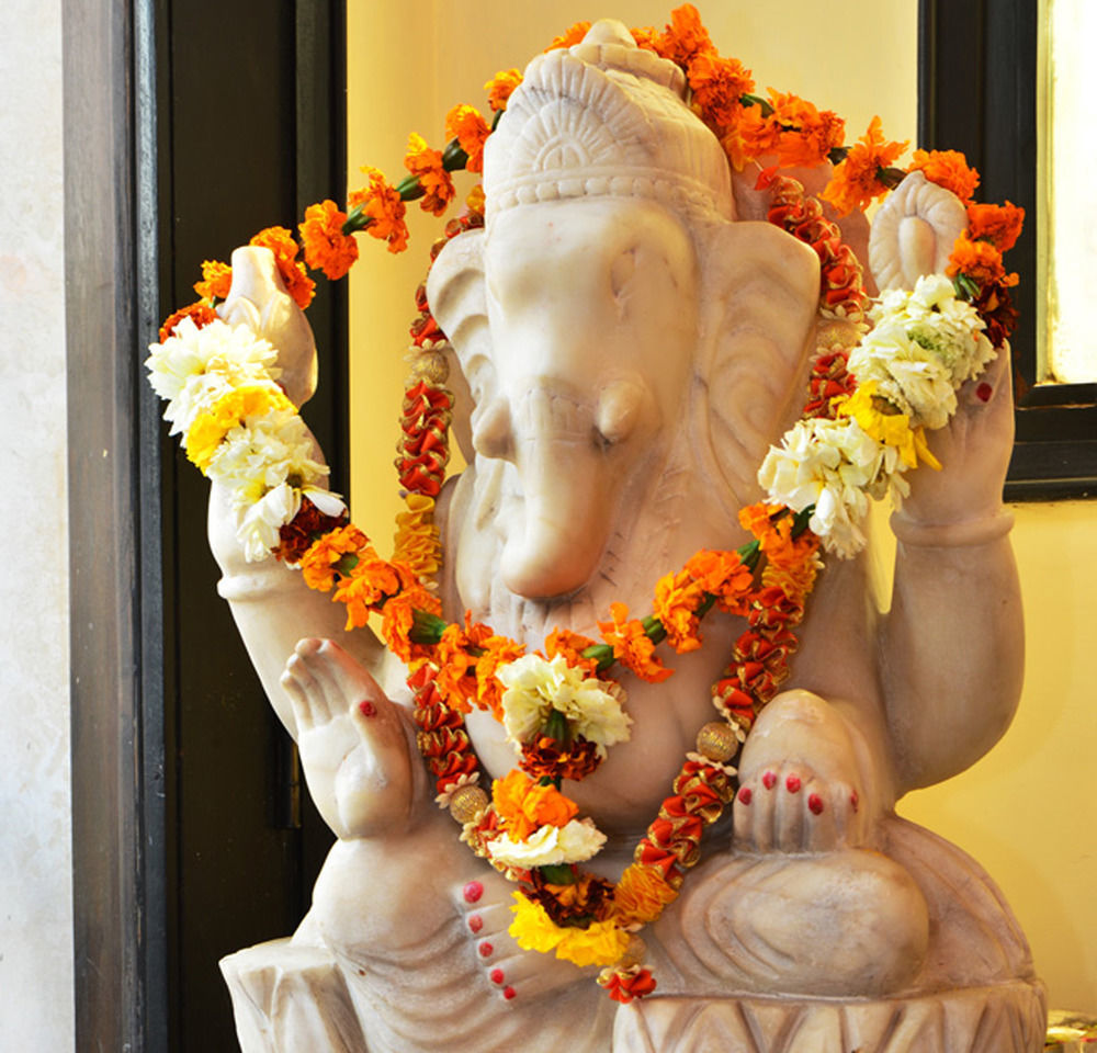 Shanti Palace West 3*
