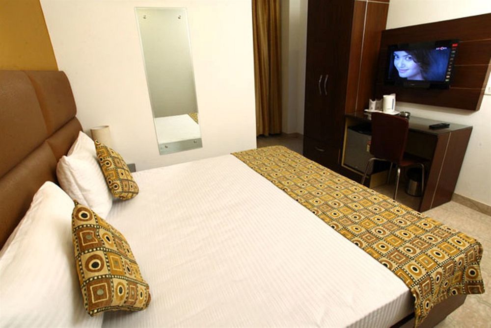 S & B East - Patel Nagar New Delhi
