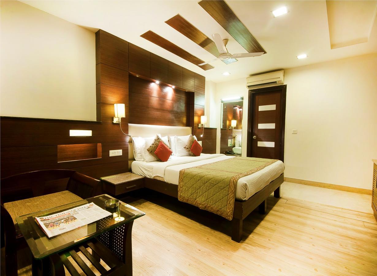 Amaltas International - Delhi-16 Hotel 3*