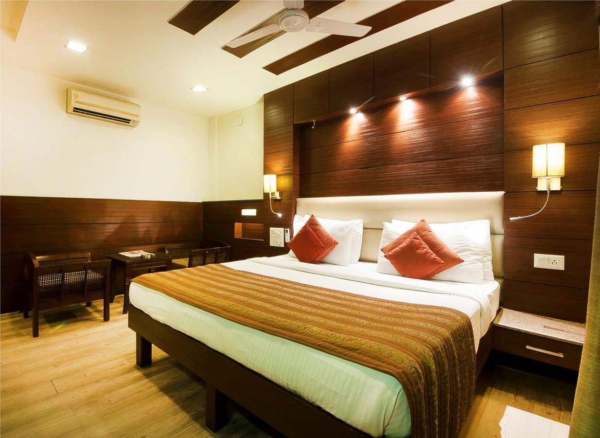 Amaltas International - Delhi-16 Hotel 3*