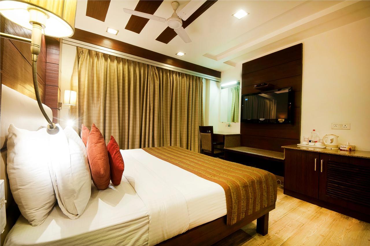 Amaltas International - Delhi-16 Hotel 3*