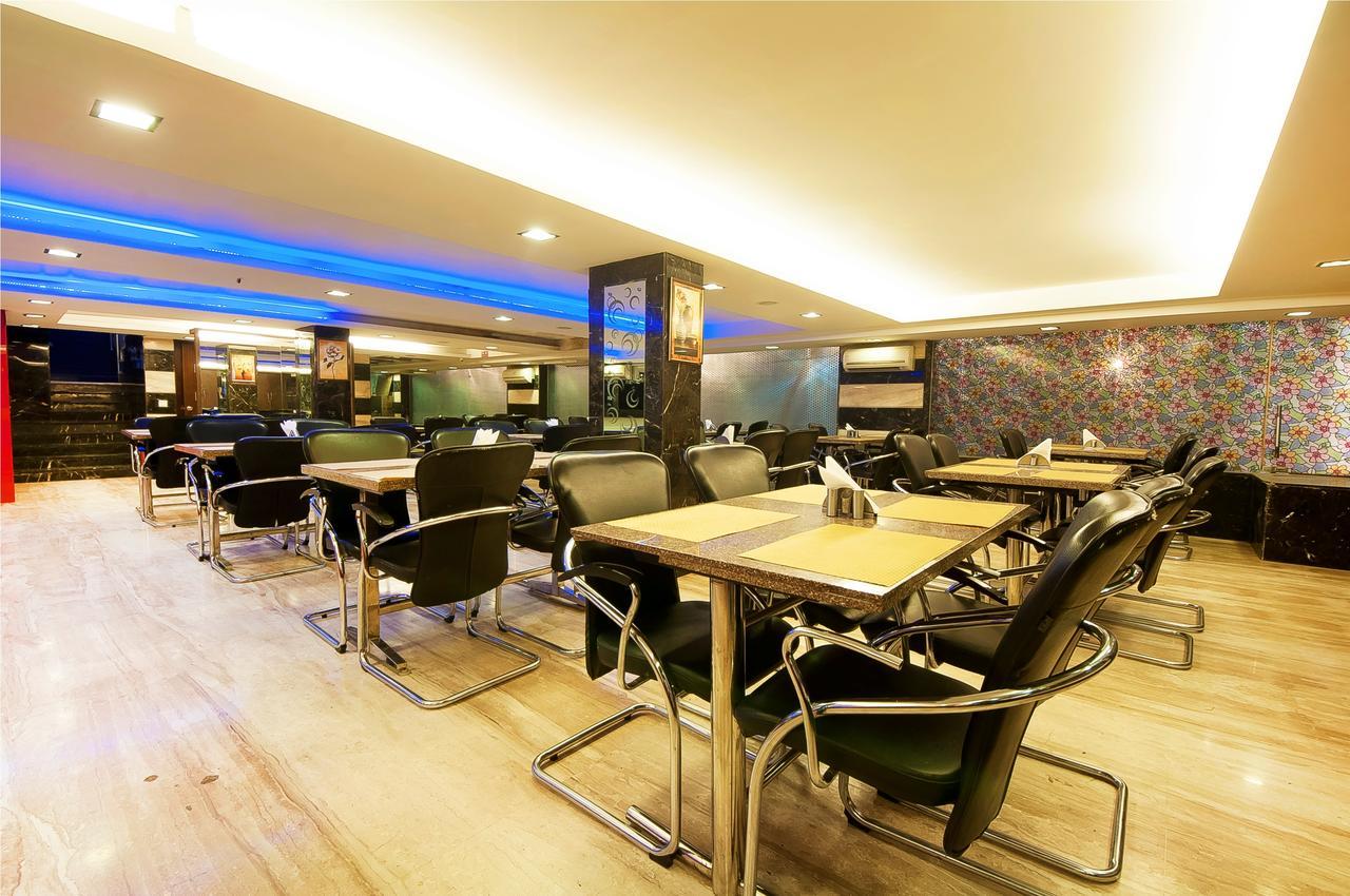 Amaltas International - Delhi-16 Hotel Nova Deli