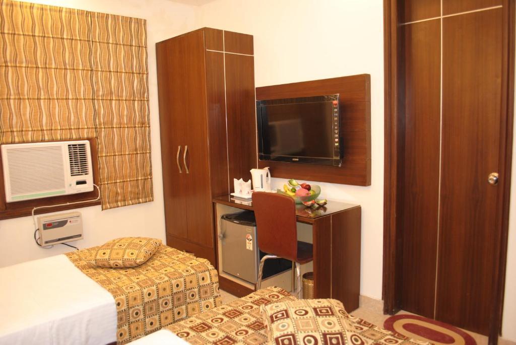 S & B East - Patel Nagar New Delhi