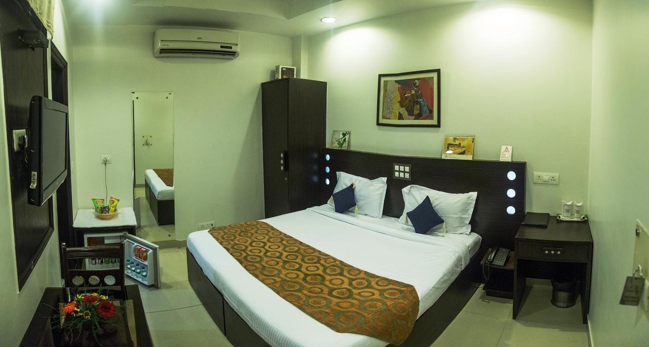 Amby 3* New Delhi