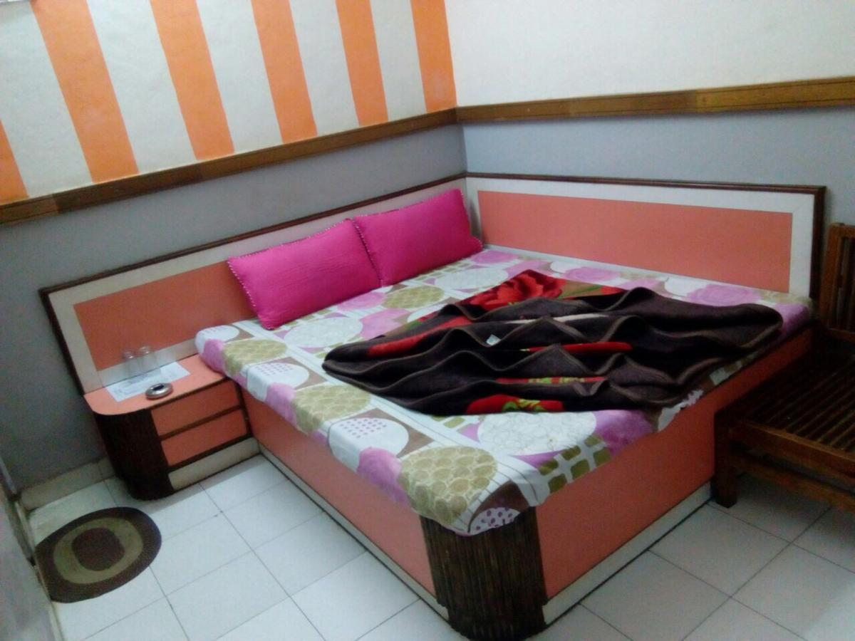 Hotel Bajrang *