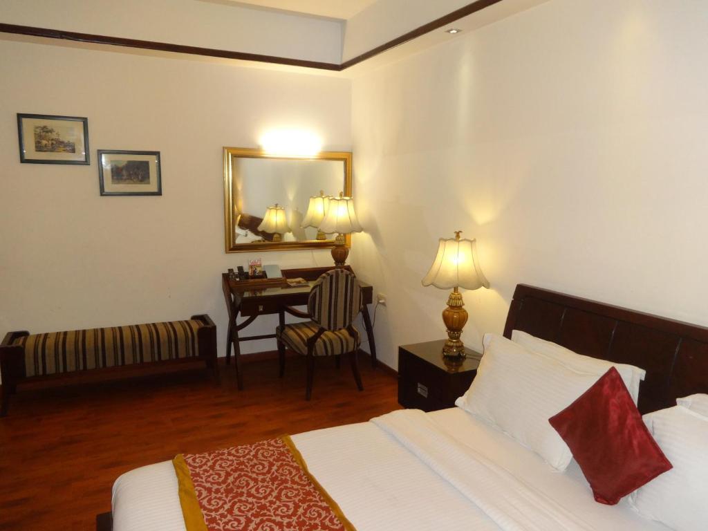 The Picasso Residency - Naraina 3*