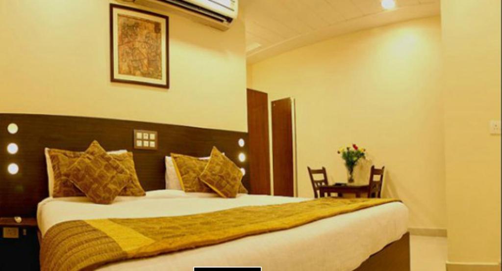 Amby Hotel