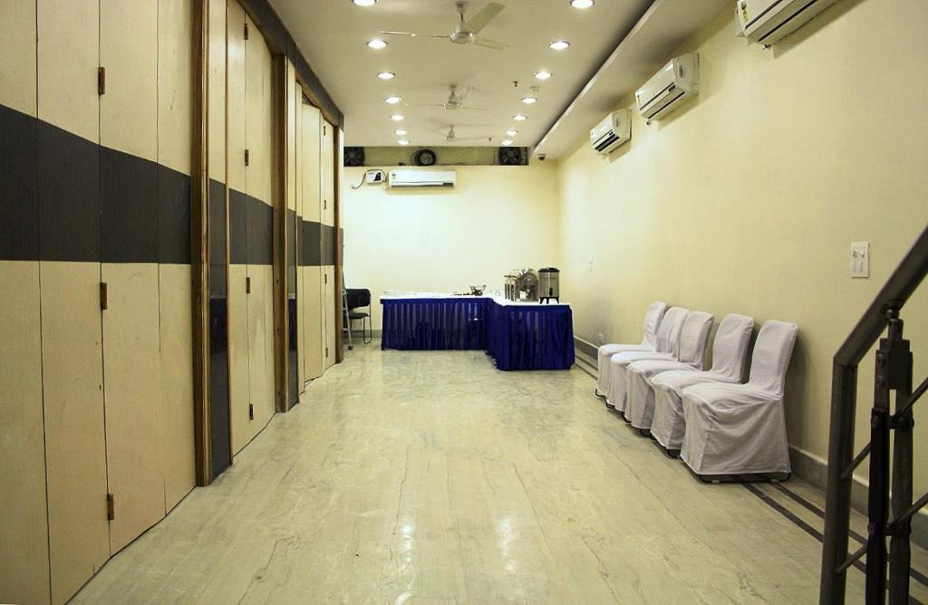 Amby Hotel