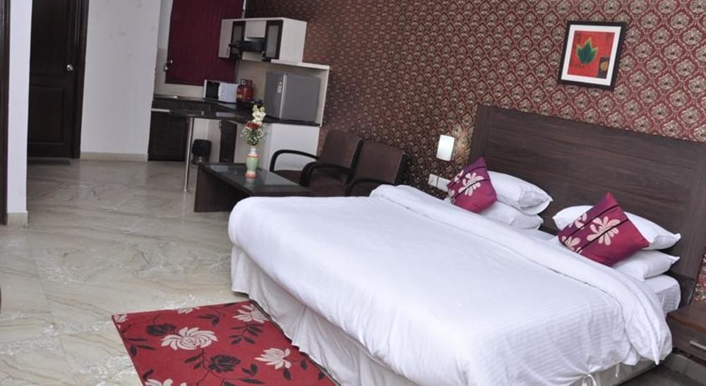 Hotel Jashn Near Apollo Hospital
