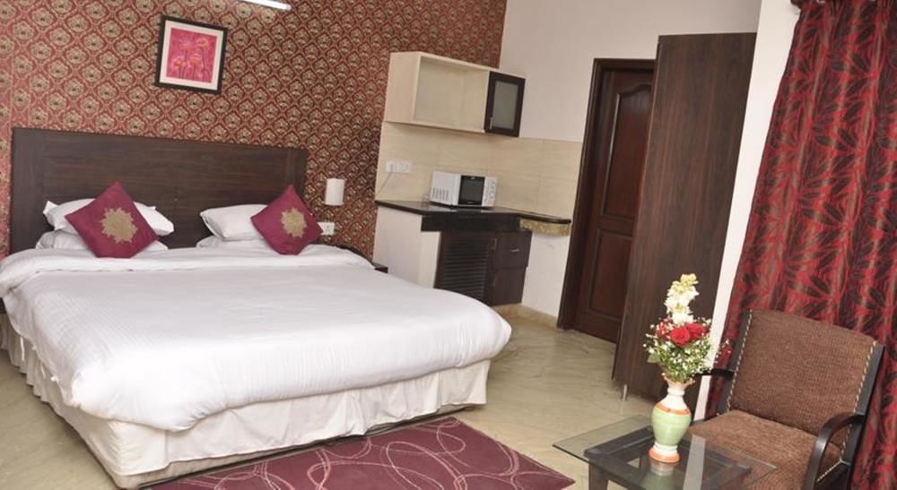 Hotel Jashn Near Apollo Hospital 3*