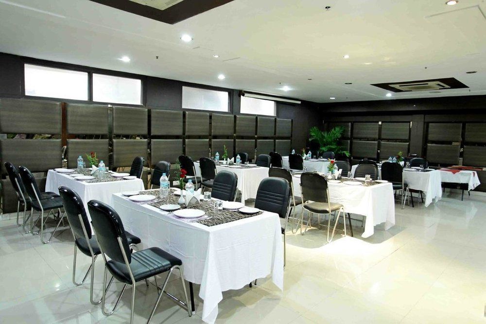 Hotel Fabhotel Cameron 3*