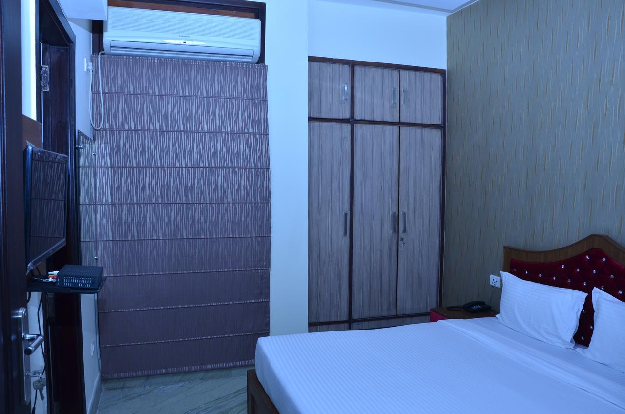 Royal International 3* New Delhi