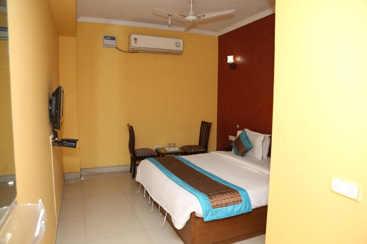 Fly Hotel
