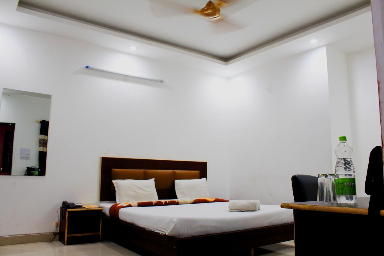 Hotel Aerosky New Delhi