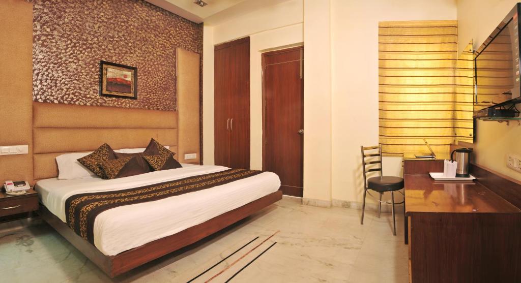 S & B East - Patel Nagar New Delhi