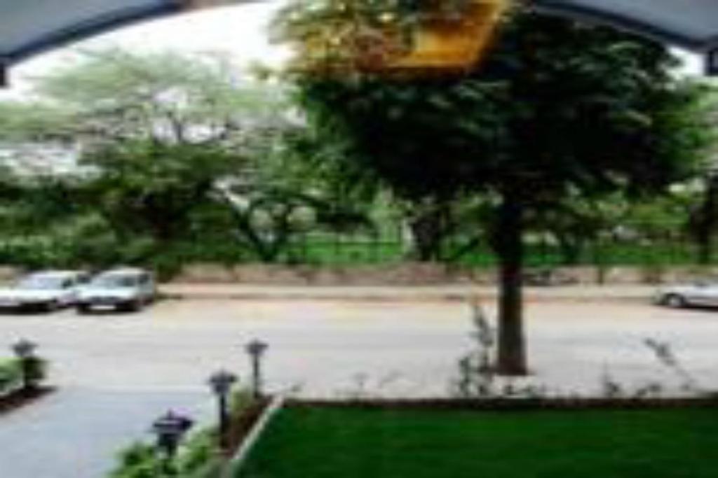 Fabhotel Aashraye 3* New Delhi