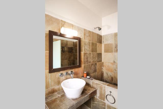 G 49 Bed & Breakfast New Delhi