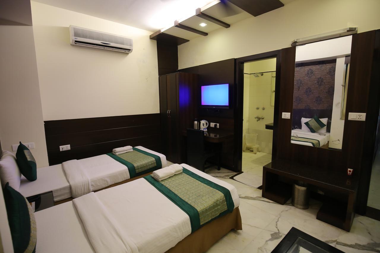 Hotel Aman Palace 3*