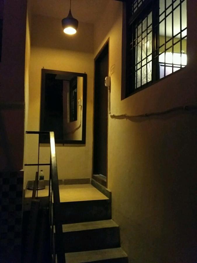 Metro House Hotel Nova Deli